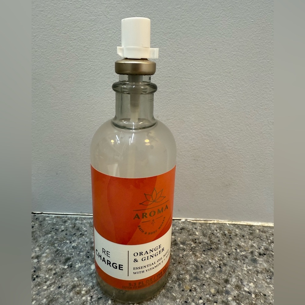 Bath & Body Works Aroma Re Charge  Orange & Ginger Essential Oil Mist NWT